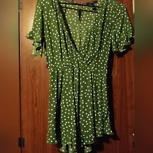GREEN/WHITE POLKA DOT FOREVER21 ROMPER